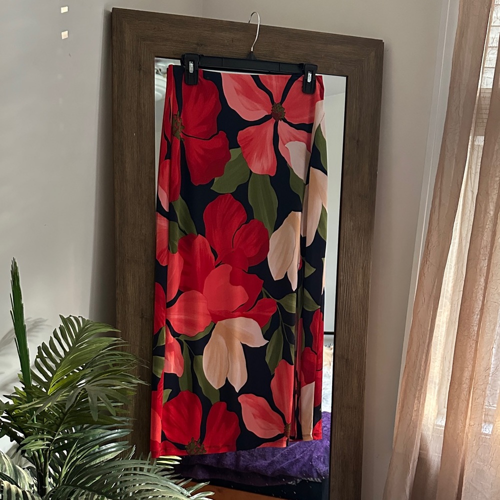 Gilli Red and Green Floral Maxi Skirt